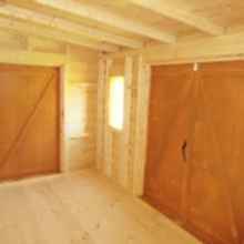 8 x 10 lean-to with double doors.